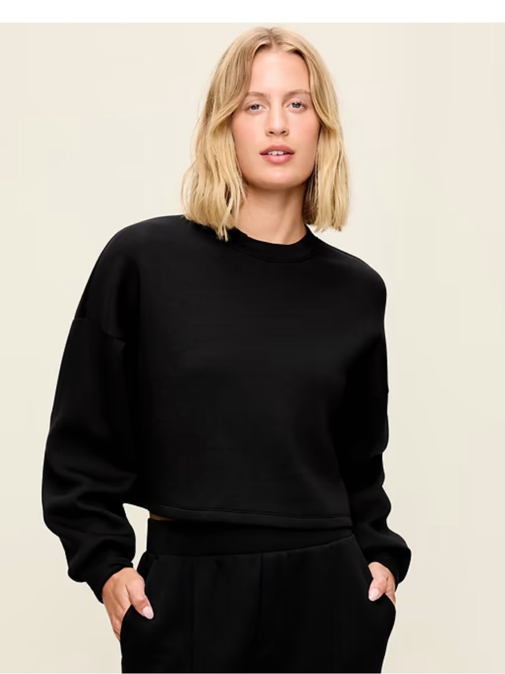 Old Navy Size 2X Women's Black Crop Crewneck Sweatshirt